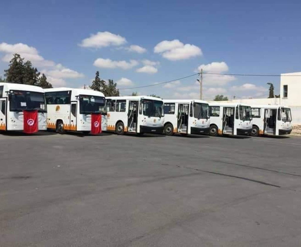 الشركة الجهوية للنقل بالقيروان تضع عدد من الاعوان و الحافلات على الذمة بكل معتمدية لتسهيل تنقل الناخبين الى مراكز الاقتراع لاداء واجبهم الانتخابي غدا