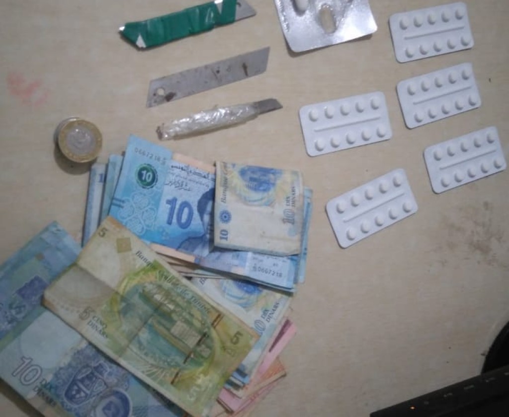 أريانة: القبض على 3 أنفار وحجز كمية من مخدر القنب الهندي