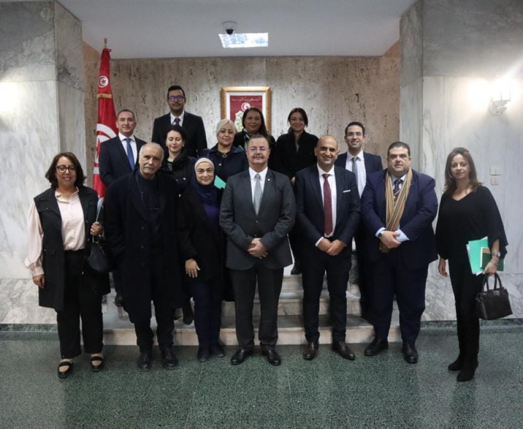 وزير الصحة يلتقي أعضاء المجلس الوطني الجديد لهيئة الصيادلة التونسيين