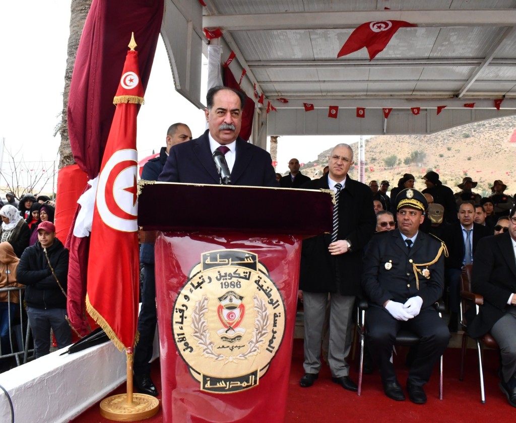 وزير الداخلية يؤكد تحمل الوزاراة لمسؤولياتها في تحقيق الأمن ومواجهة مخططات الهدم وتعطيل مسيرة الإصلاح