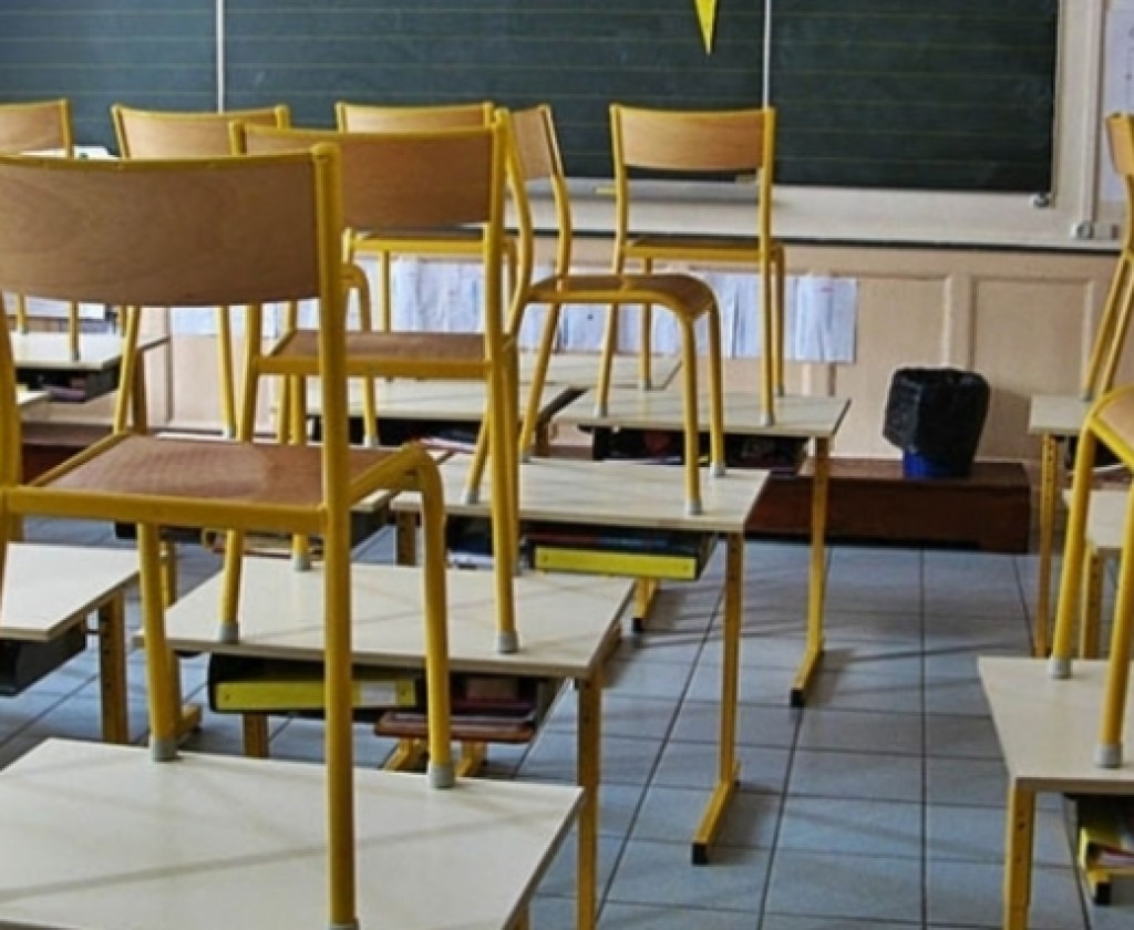 تعليق الدروس بكافة المؤسسات التربوية يوم السبت 3 فيفري القادم إستعدادا لعملية الاقتراع الخاصة بالدورة الثانية لانتخابات المحلية