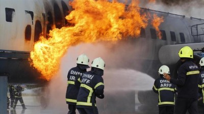 تصادم طائرتي ركاب في مطار أوساكا الياباني