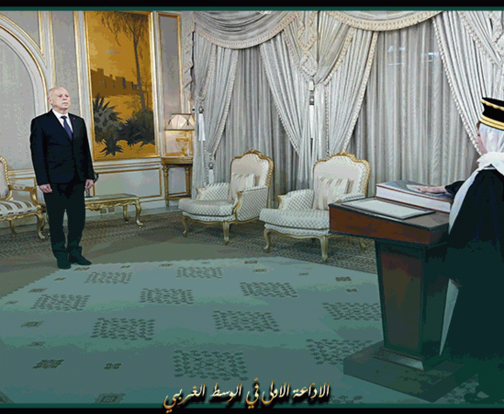 رئيس الجمهورية يشرف على موكب أداء اليمين للعضوة الجديدة بالمجلس المؤقت للقضاء المالي