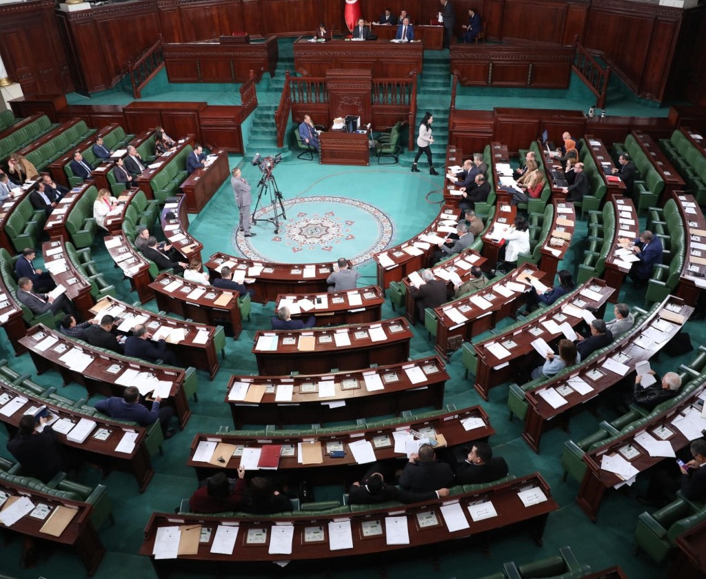 البرلمان ينظر في مشروع قانون يتعلق بالترخيص للبنك المركزي في منح تسهيلات لفائدة خزينة الدولة