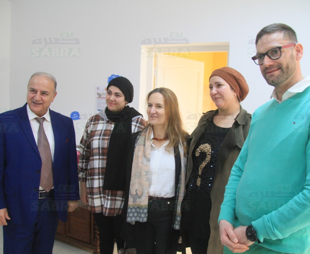 زيارة سفيرة فرنسا بتونس ٱن غيغان إلى المدرسة الاعدادية الدولية الفرنسية بالقيروان