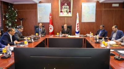 كاتب الدولة للانتقال الطاقي يؤدي زيارة عمل إلى مقر الشركة التونسية للكهرباء والغاز